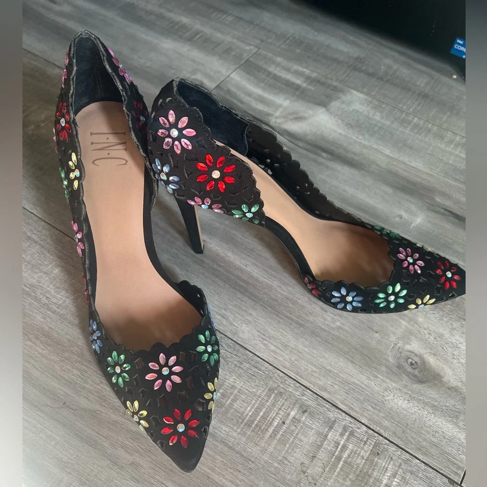 INC International Concepts Black Heels with Multicolor Floral Design
